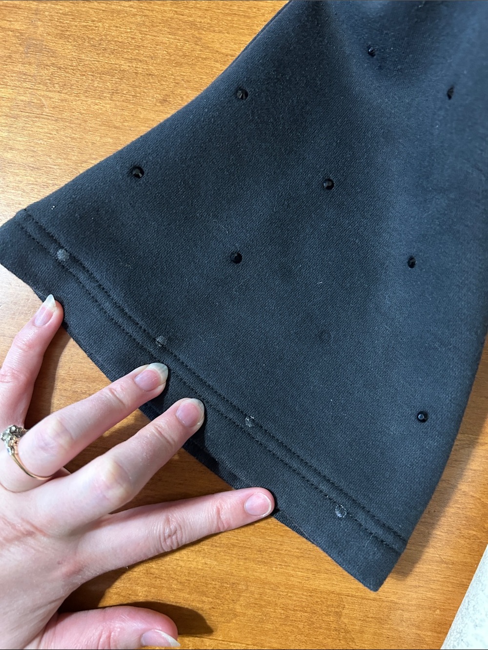 Threaded Echo Bejeweled Sweatpants - Picture 6 of 7